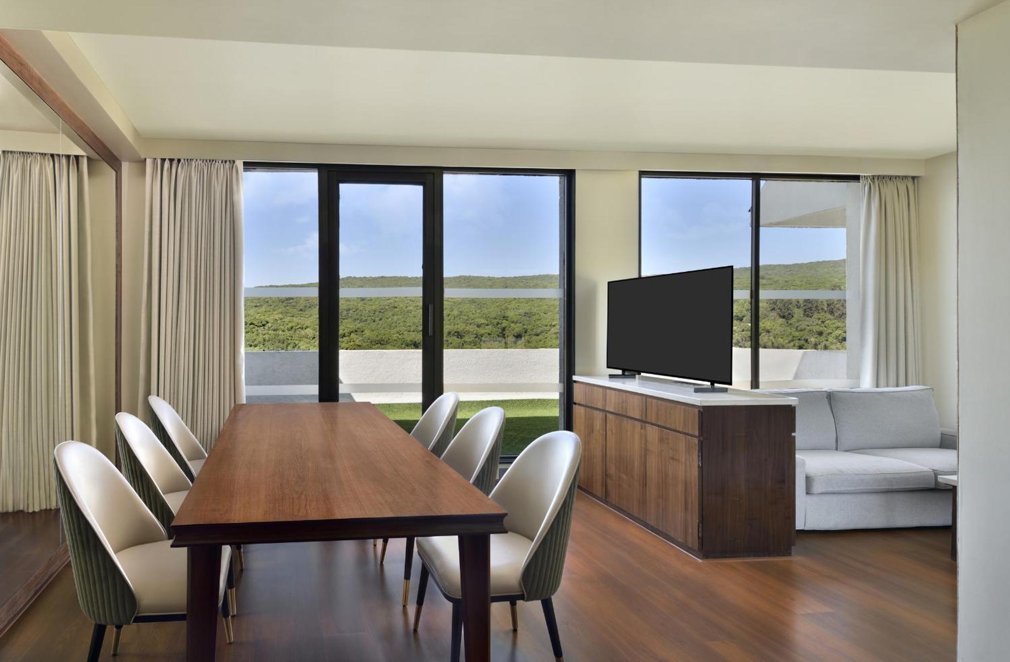 Courtyard By Marriott Mahabaleshwar Hotell Exteriör bild