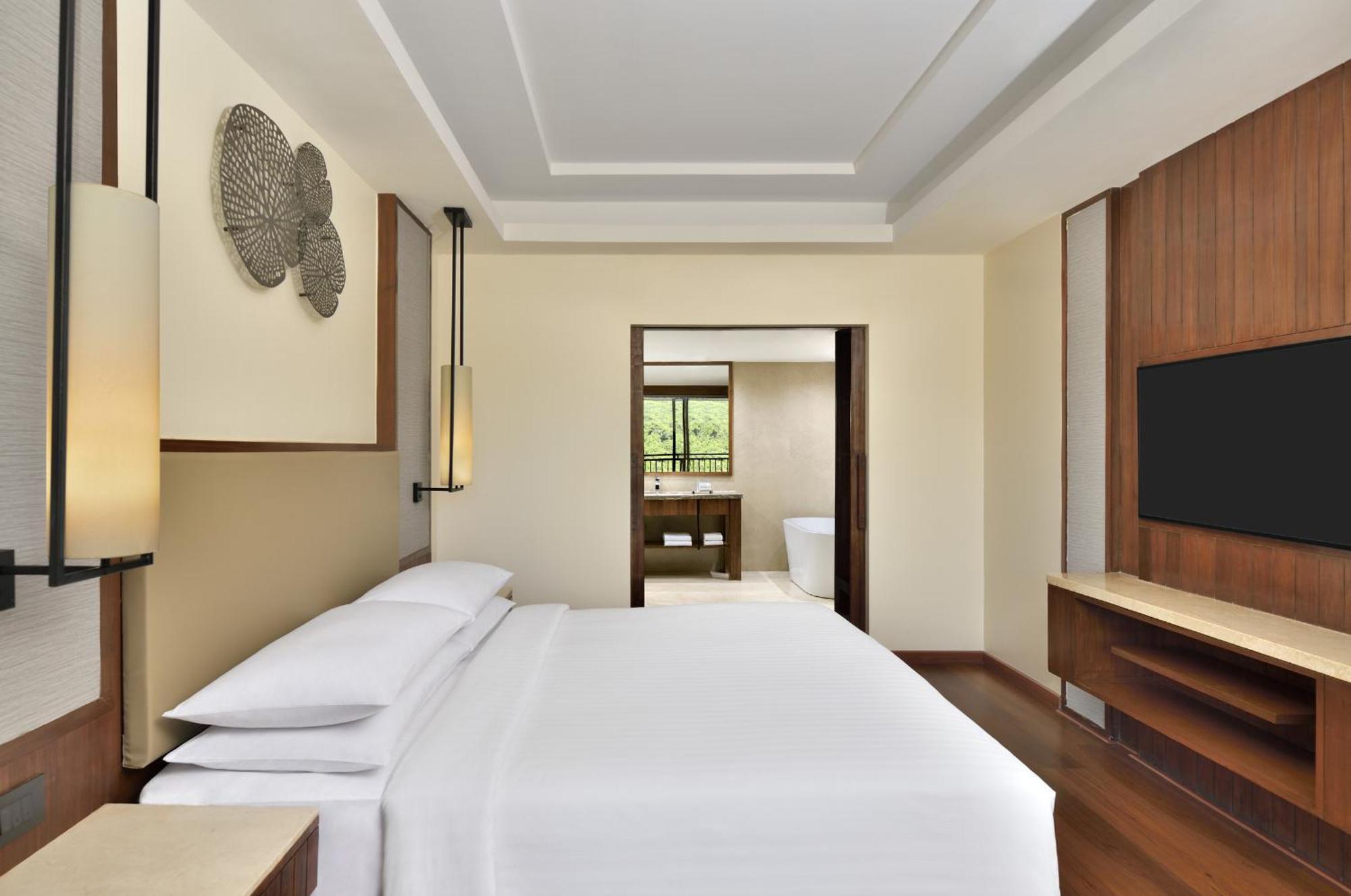 Courtyard By Marriott Mahabaleshwar Hotell Exteriör bild