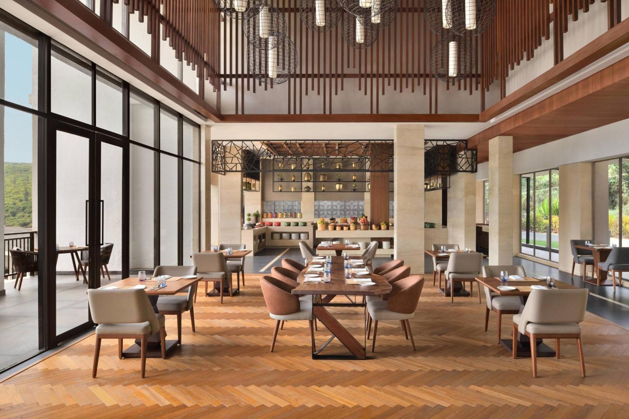 Courtyard By Marriott Mahabaleshwar Hotell Exteriör bild
