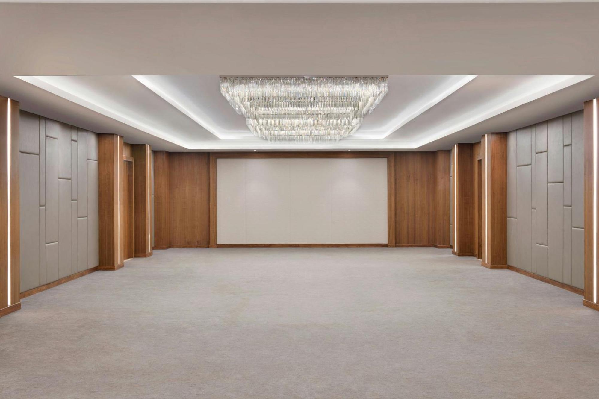 Courtyard By Marriott Mahabaleshwar Hotell Exteriör bild
