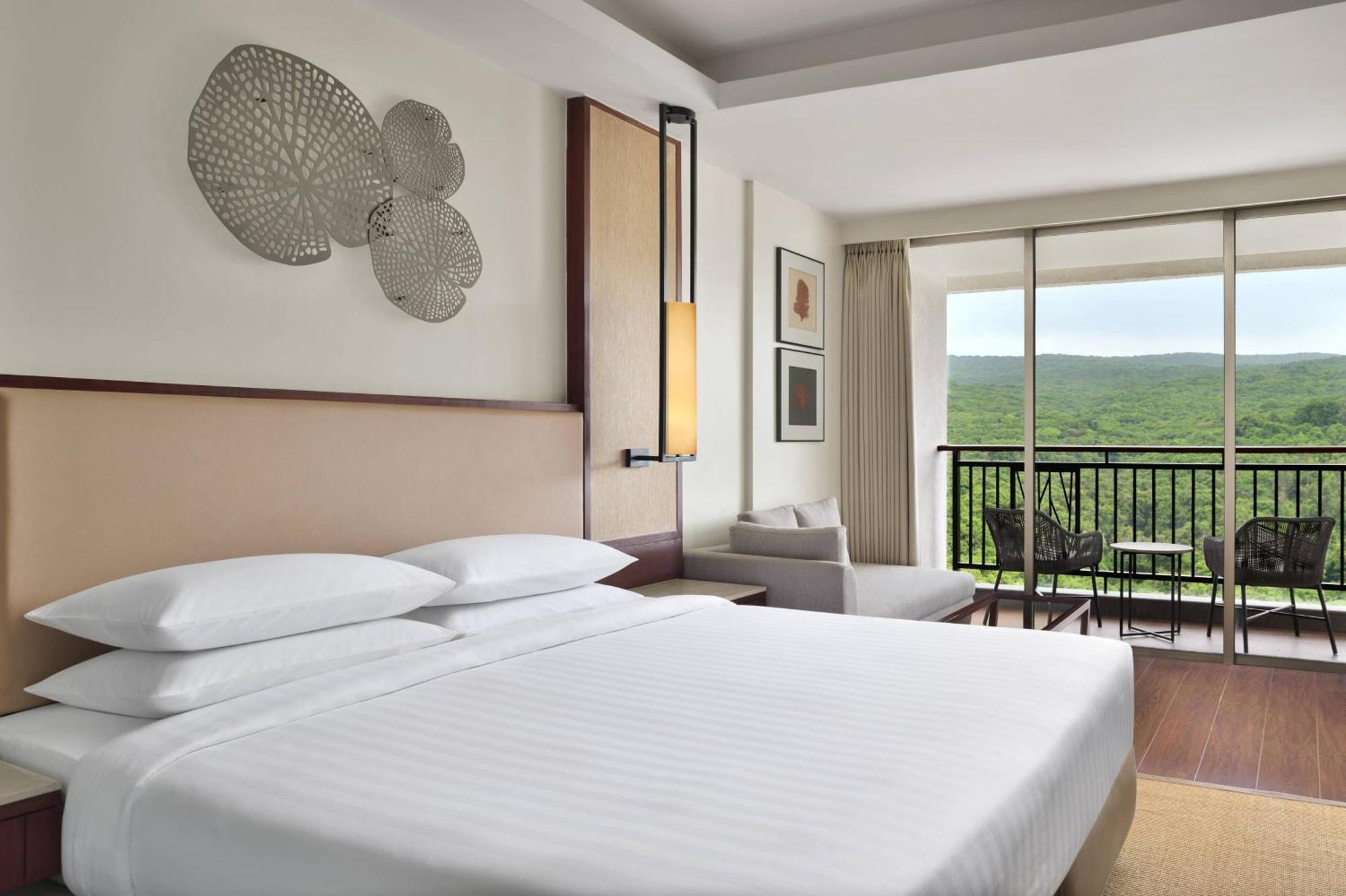 Courtyard By Marriott Mahabaleshwar Hotell Exteriör bild