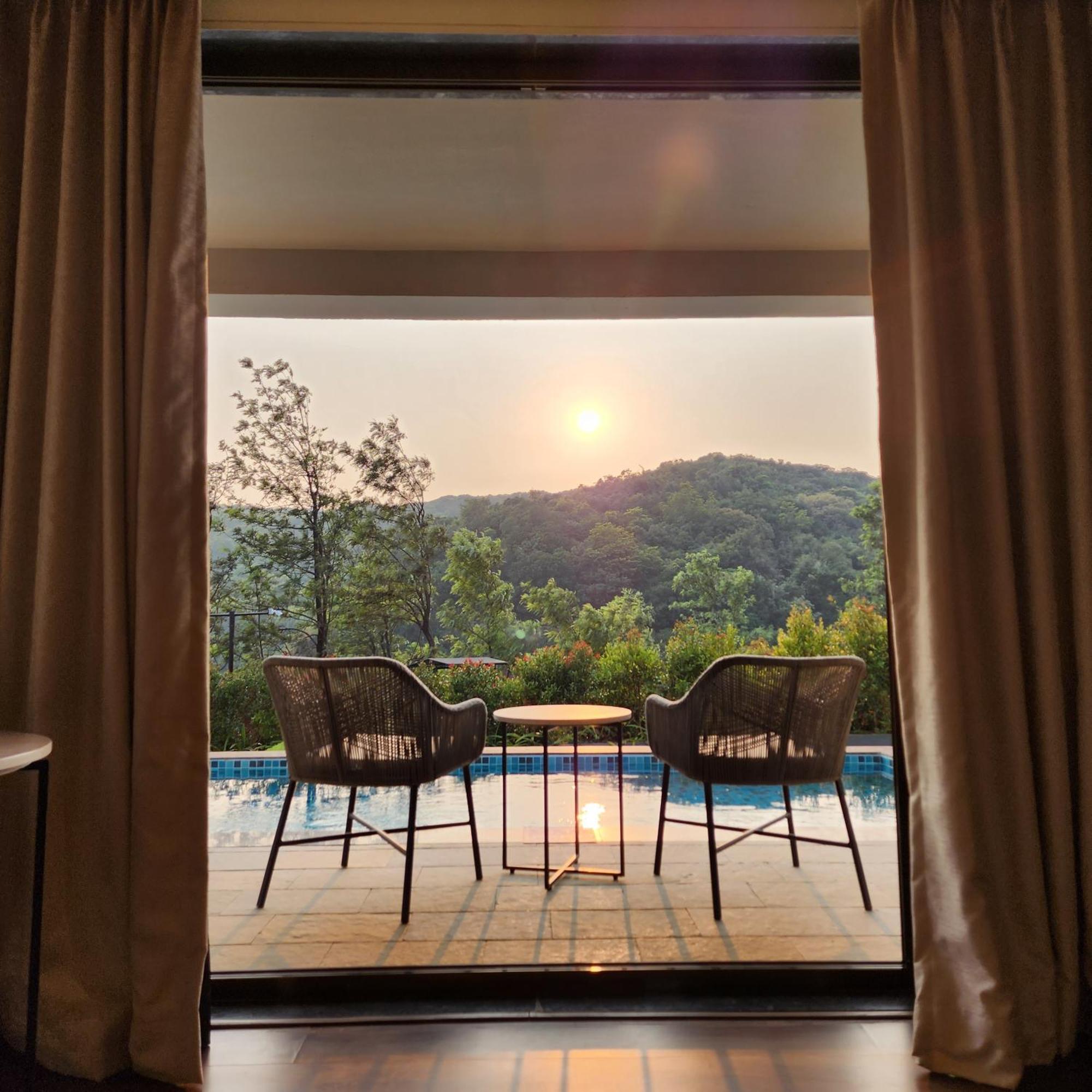 Courtyard By Marriott Mahabaleshwar Hotell Exteriör bild
